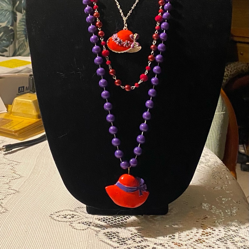 Red and Purple Hat Pendant Necklace Set
